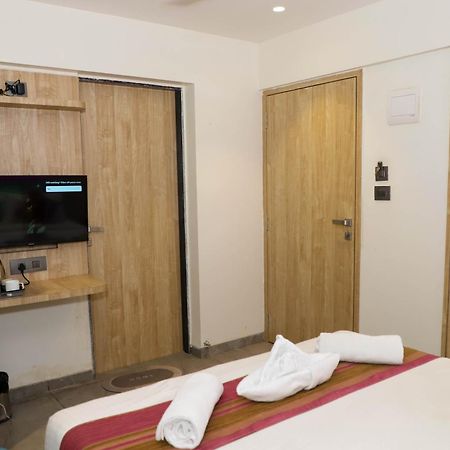 Hotel Aura Inn Airoli ,Digha Nová Bombaj Exteriér fotografie