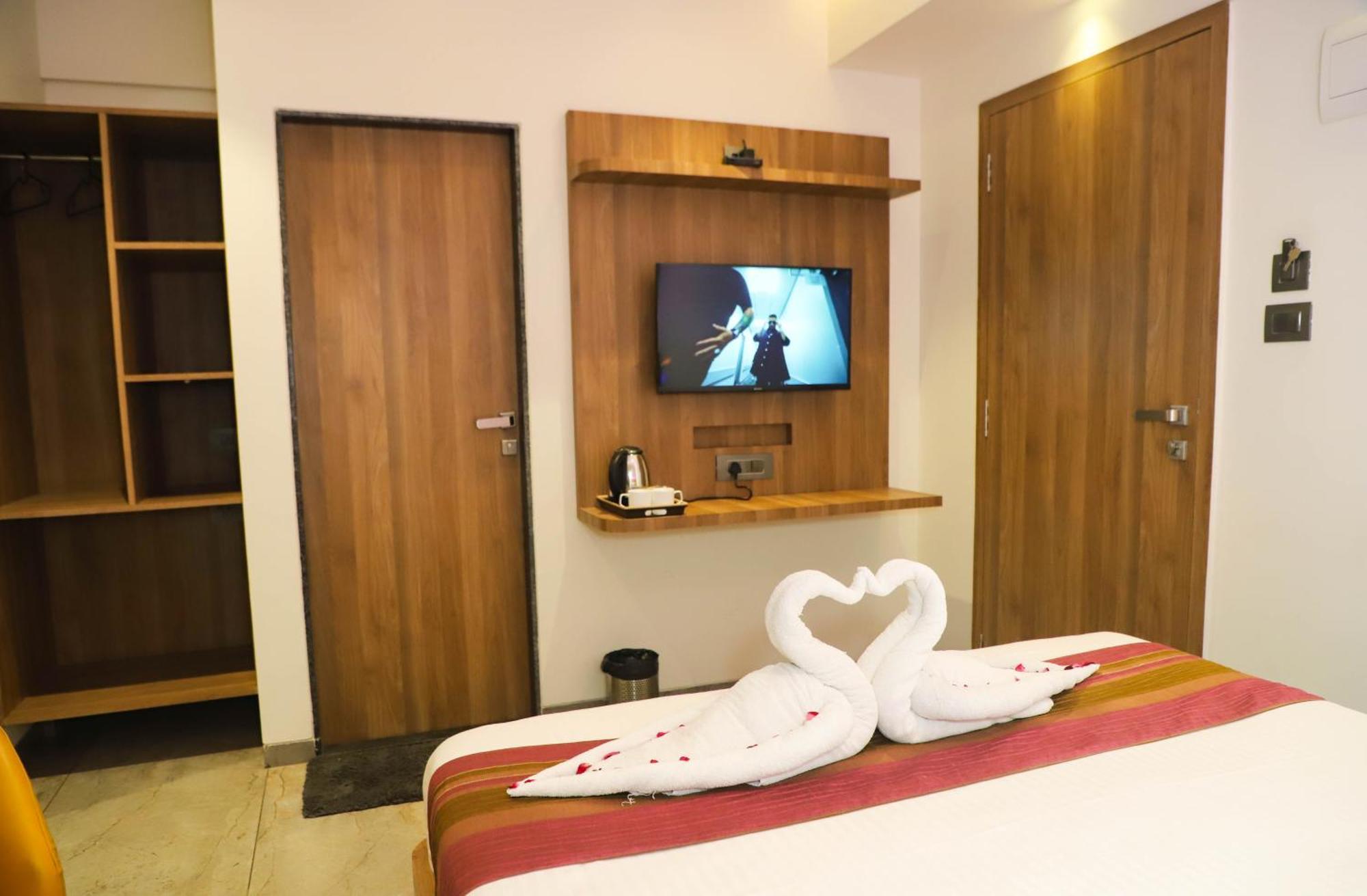 Hotel Aura Inn Airoli ,Digha Nová Bombaj Exteriér fotografie